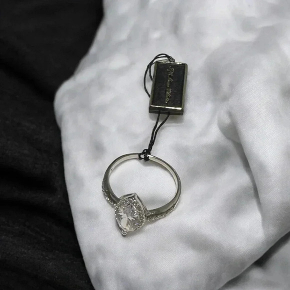 🇨🇦🆕5th Avenue Sterling Silver Ring - Picture 7 of 16